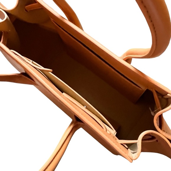 NWOT Vasic New York Sedona Gabi Mini Bag - Picture 5 of 7